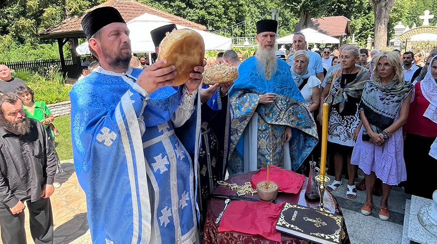 Monastery Ribnica | The glory of Ribnica monastery - Petrovdan